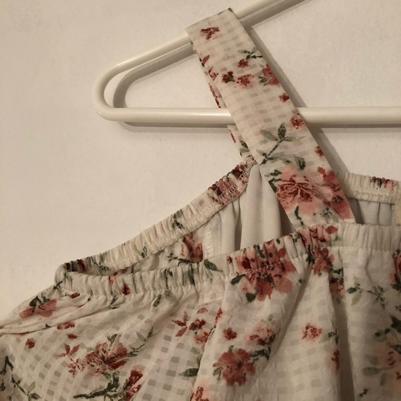 Flower Off the Shoulder Top - Picture 4 of 8